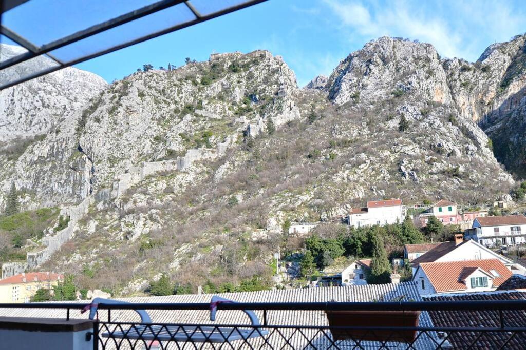 Stylish Apartment 22 Kotor Exterior photo